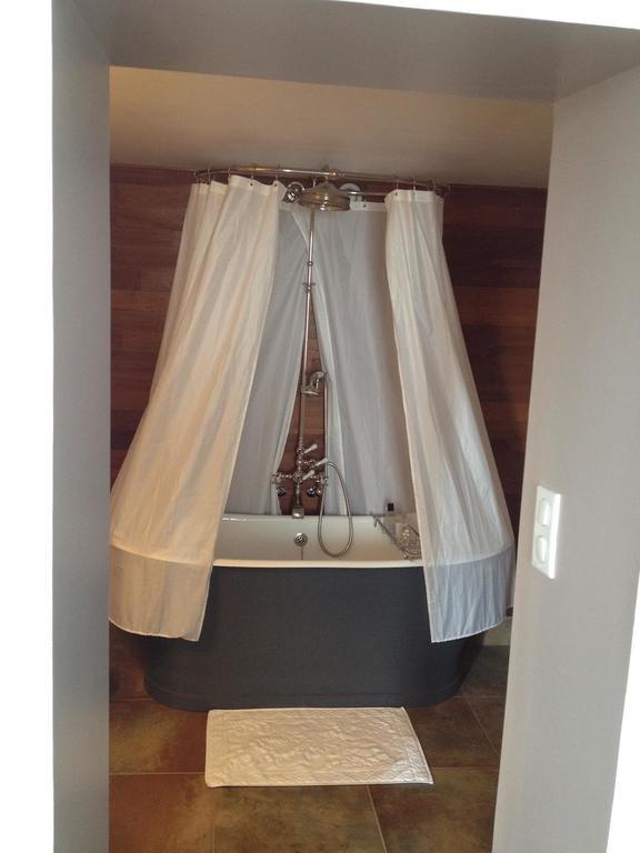 Au Fil De Soi Hotel Vezenobres Phòng bức ảnh